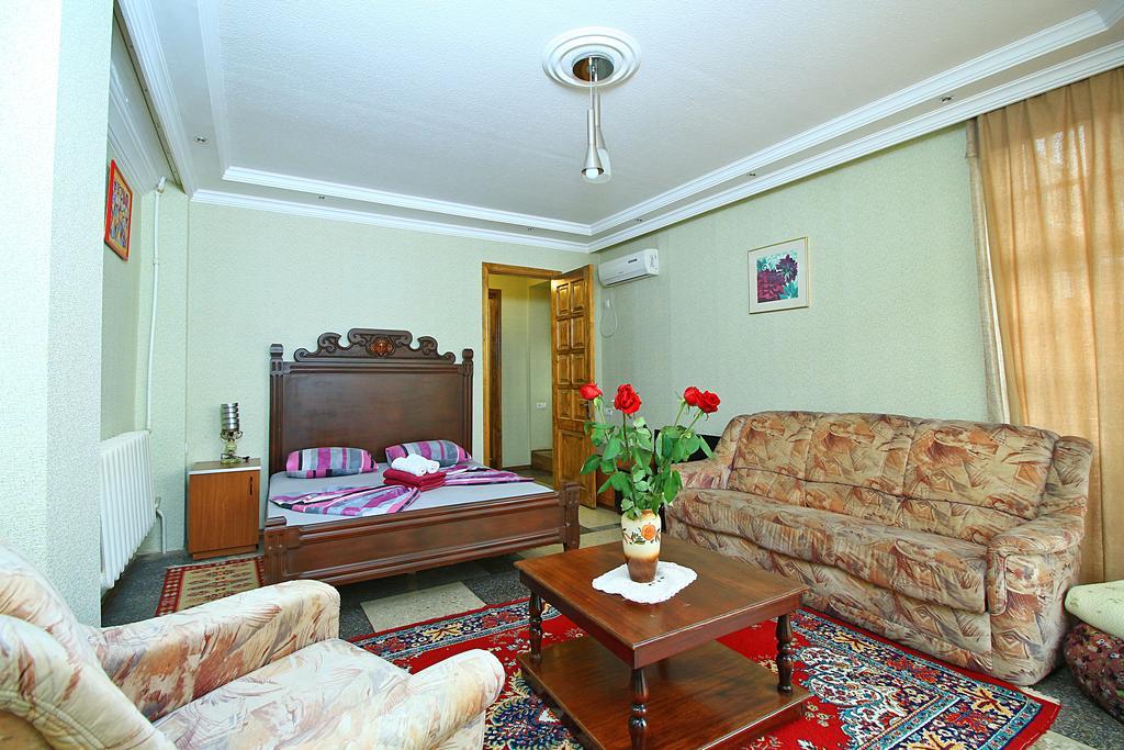 Babilina Hotel Tiflis Exterior foto